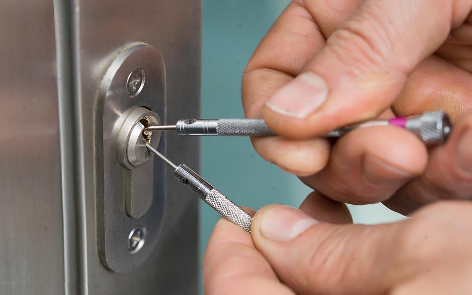 porte blindée serrurier Ponchon